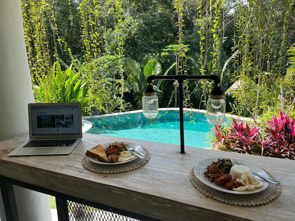 Food and drinks, Pool view, Swimming pool
