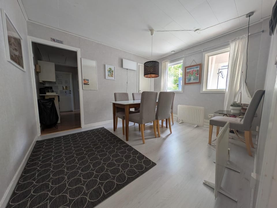 House. 80m2, near Lake, with car charge. House in Stockholm County