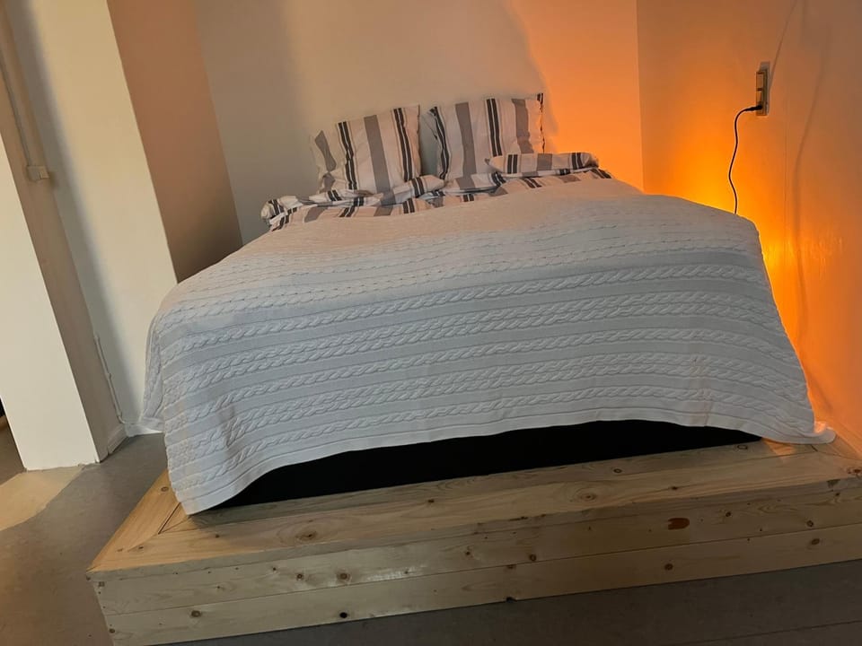 Room 5 - Hawkraft kulturhotel Apartment hotel in Vestervig