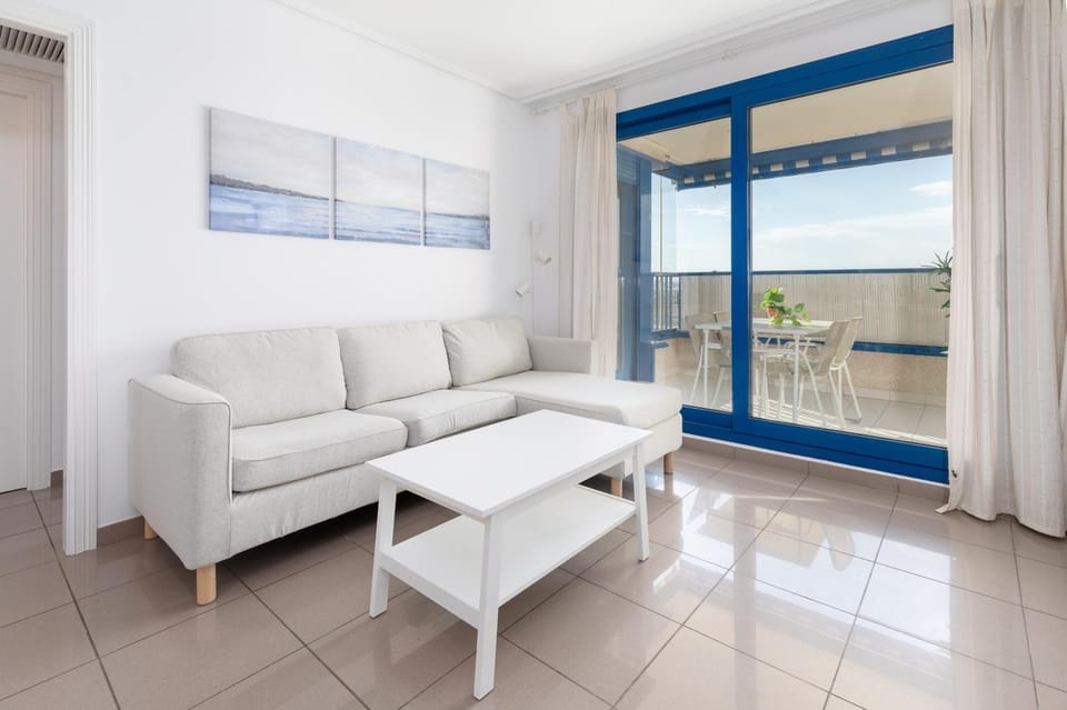 Balcony/Terrace, Living room