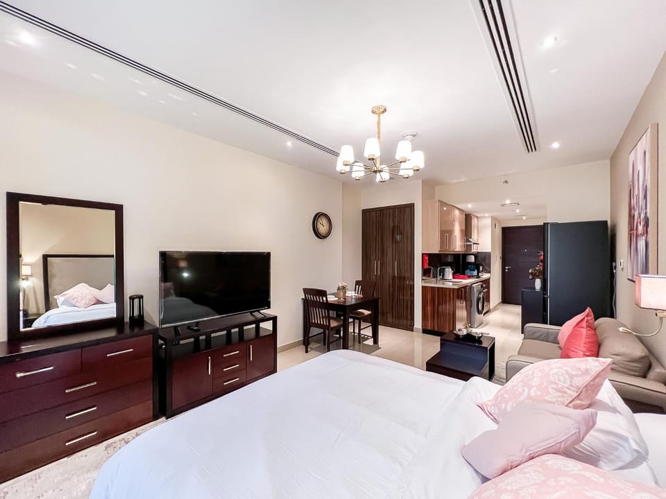TV and multimedia, Photo of the whole room