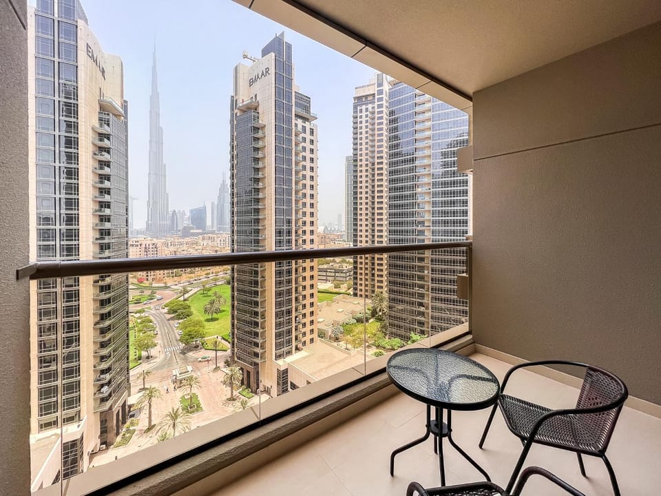 View (from property/room), Balcony/Terrace, City view