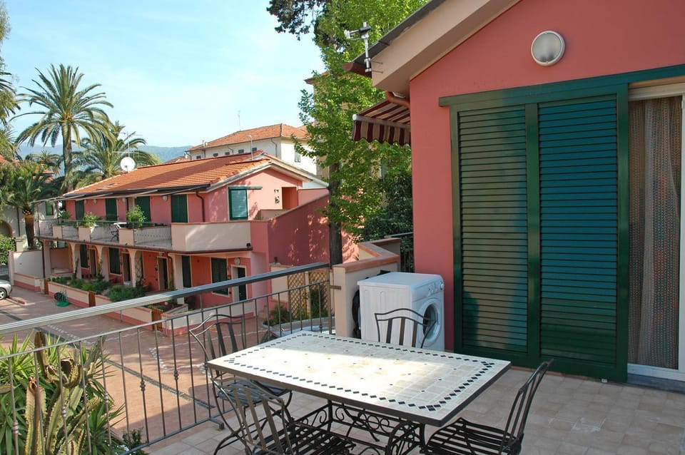 Balcony/Terrace, Balcony/Terrace