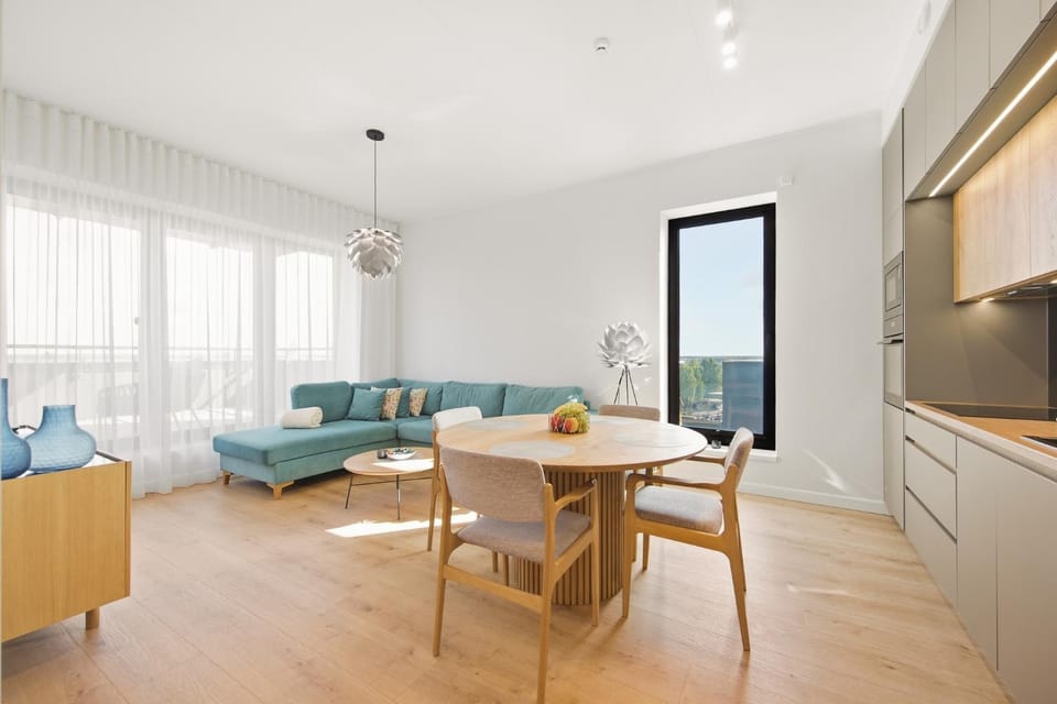 Balcony/Terrace, Living room, Dining area, City view, kitchen