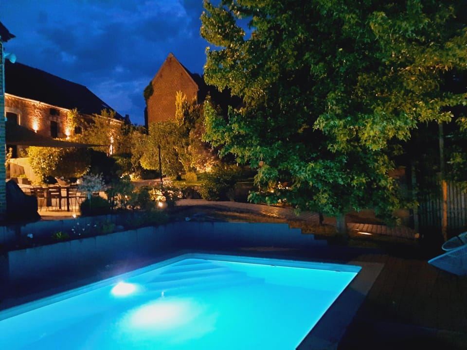 Property building, Garden