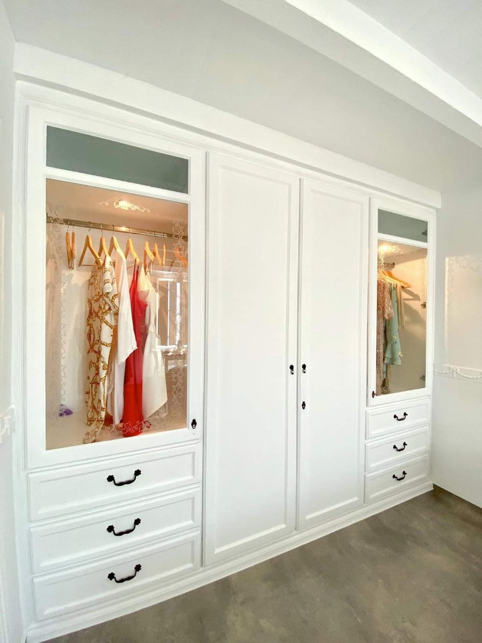 wardrobe