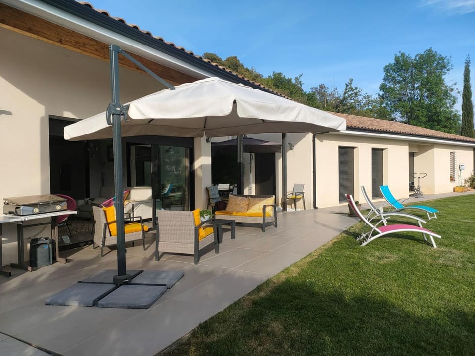 Patio, Garden view