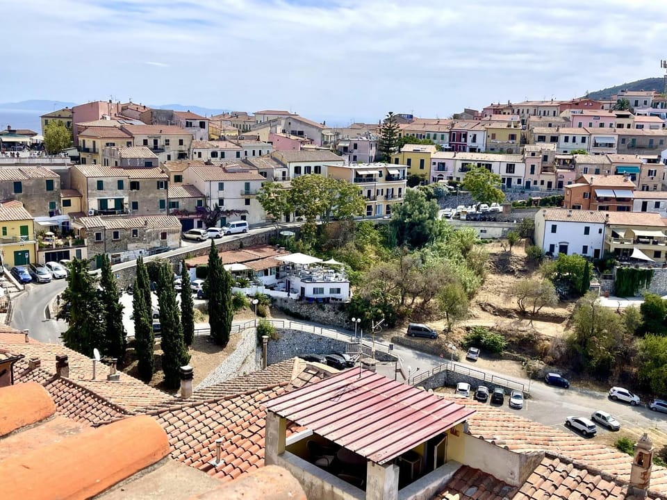 Neighbourhood, City view