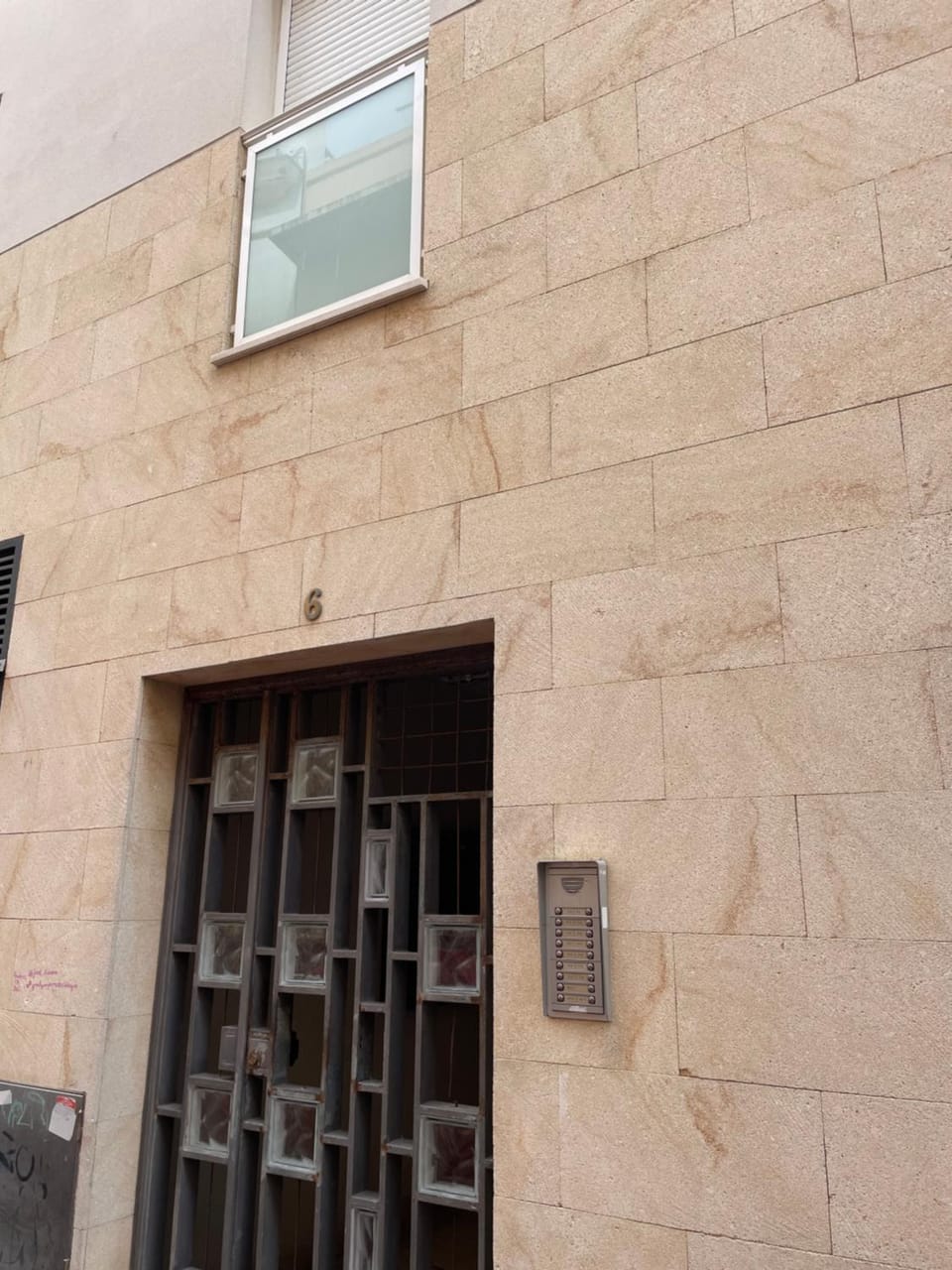 Facade/entrance