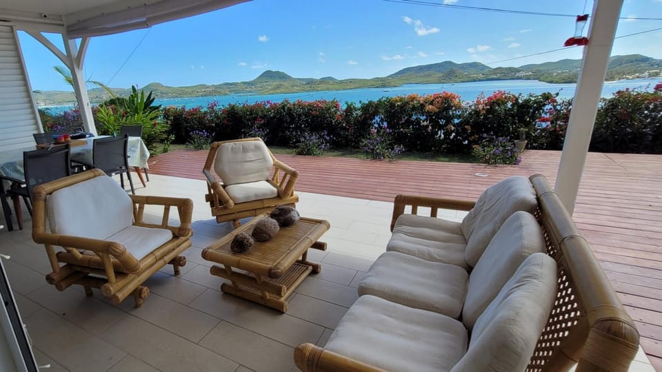 VILLA CARAIBES vue mer exceptionnelle Villa in Sainte-Anne