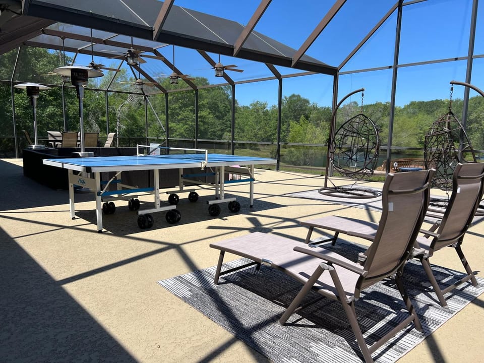 Patio, Balcony/Terrace, sunbed