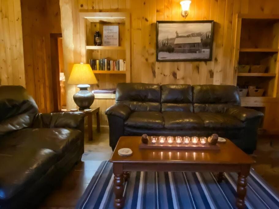 Chalet L'Envolée near Tremblant Chalet in Sainte-Agathe-des-Monts