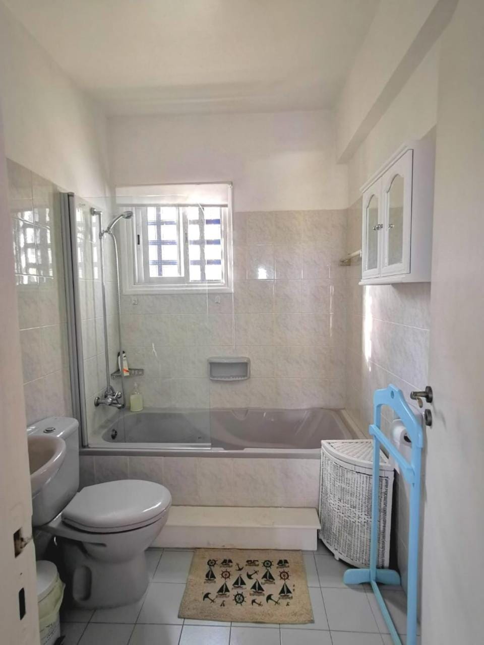 Monicas Amazing Sea view and Pool-view Apt Apartment in Paphos