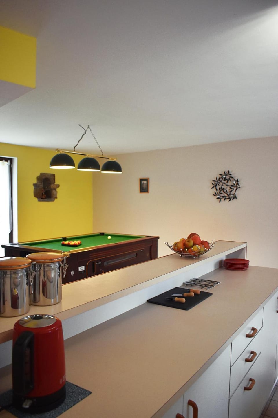 Billiard, Dining area, kitchen