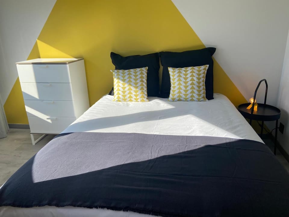 Casa Anibal 3 bedrooms 2 bathrooms, artistic,Central, affordable Apartment in Porto