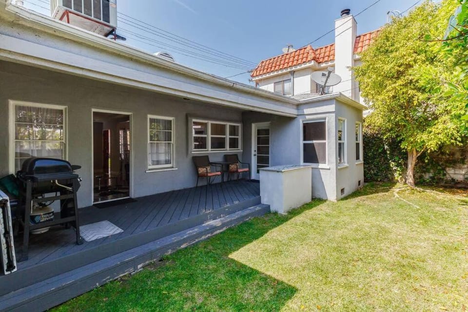 Picfair Village Modern Glam House House in San Fernando Valley