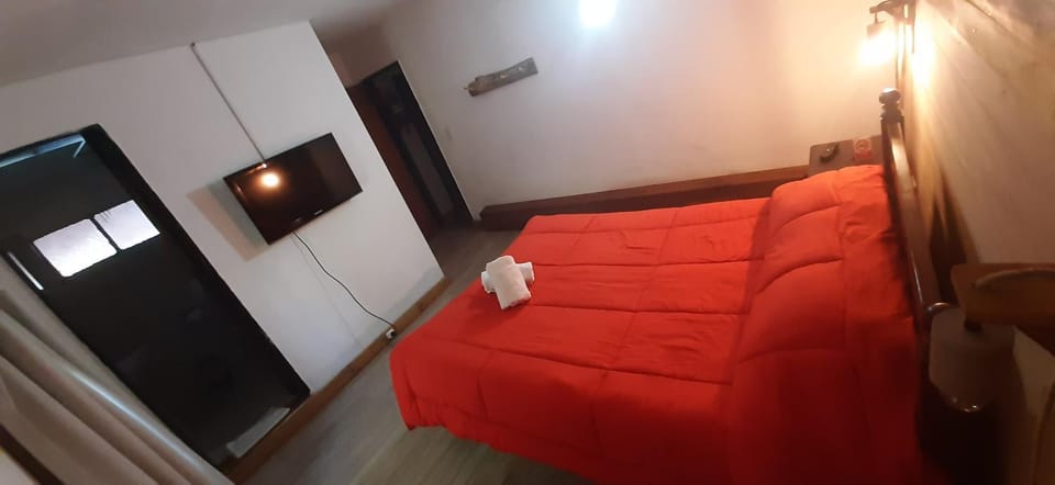 Bed, Bathroom, TV and multimedia, Bedroom, locker, towels, wardrobe