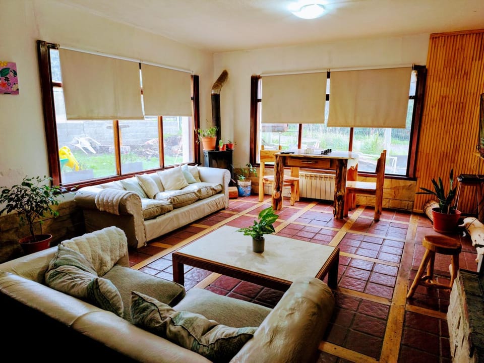 Living room, Internal: Not applicable to any particular room