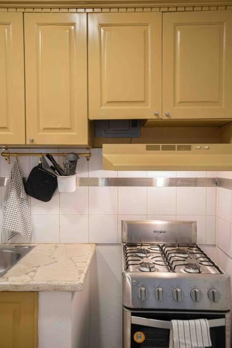 Escape 2BR Apartment in Gazcue Close to Colonial Zone Apartment in Distrito Nacional