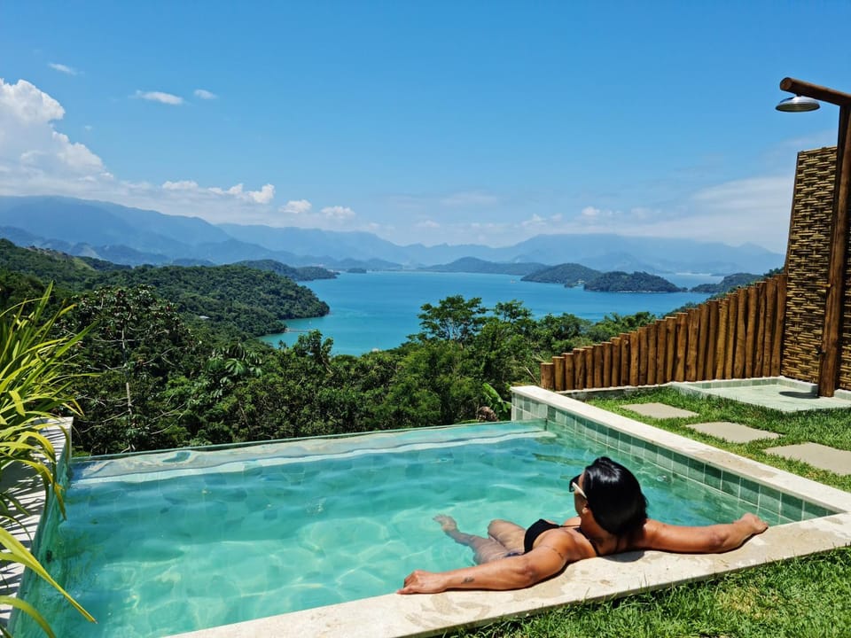 Mountain view, Sea view, Swimming pool