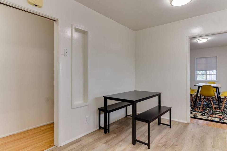 New 4 bedroom Modern Villa in Mar Vista House in Culver City