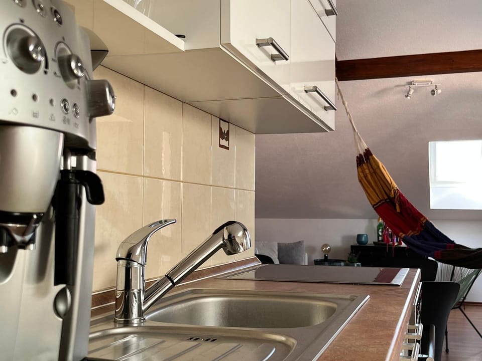 Coffee/tea facilities, Kitchen or kitchenette