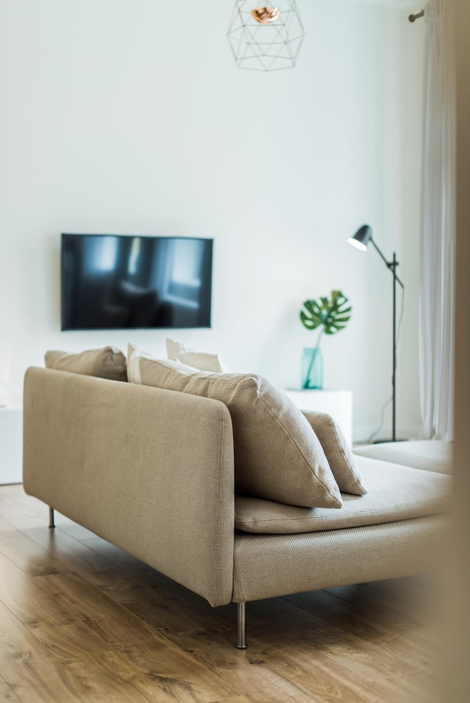 TV and multimedia, Seating area