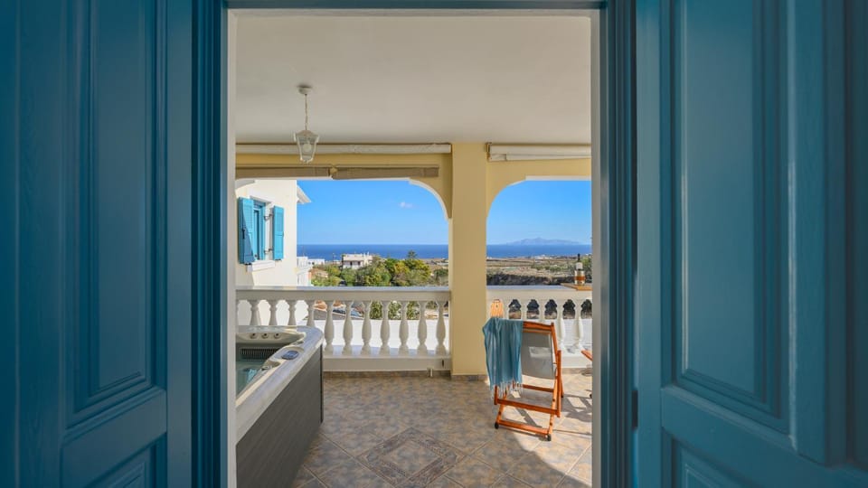 Property building, View (from property/room)