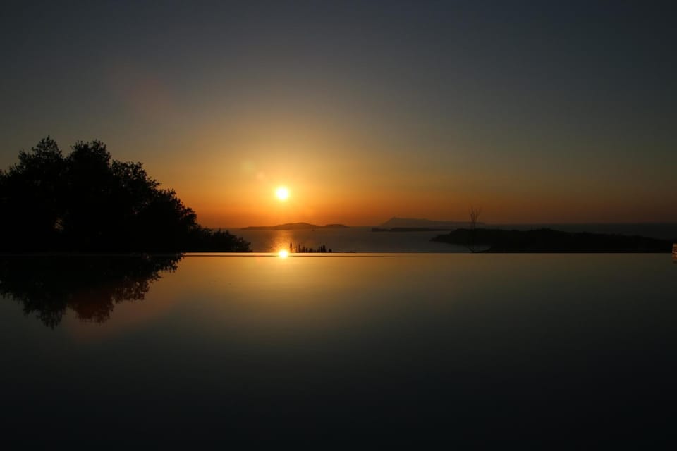 View (from property/room), Sea view, Swimming pool, Sunset