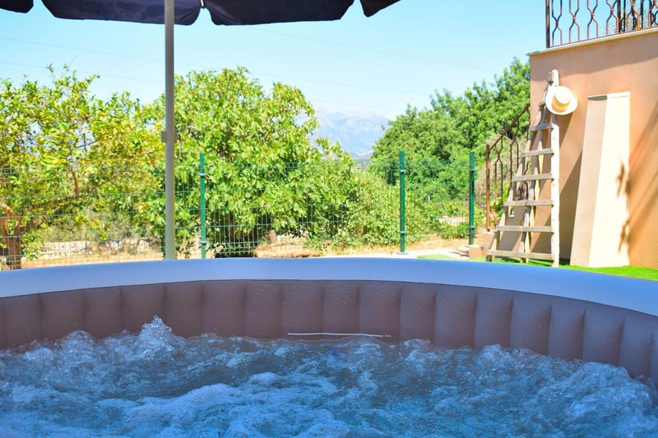 Off site, Natural landscape, Garden, Solarium, Balcony/Terrace, Spa and wellness centre/facilities, Garden view, Pool view, Swimming pool, Swimming pool