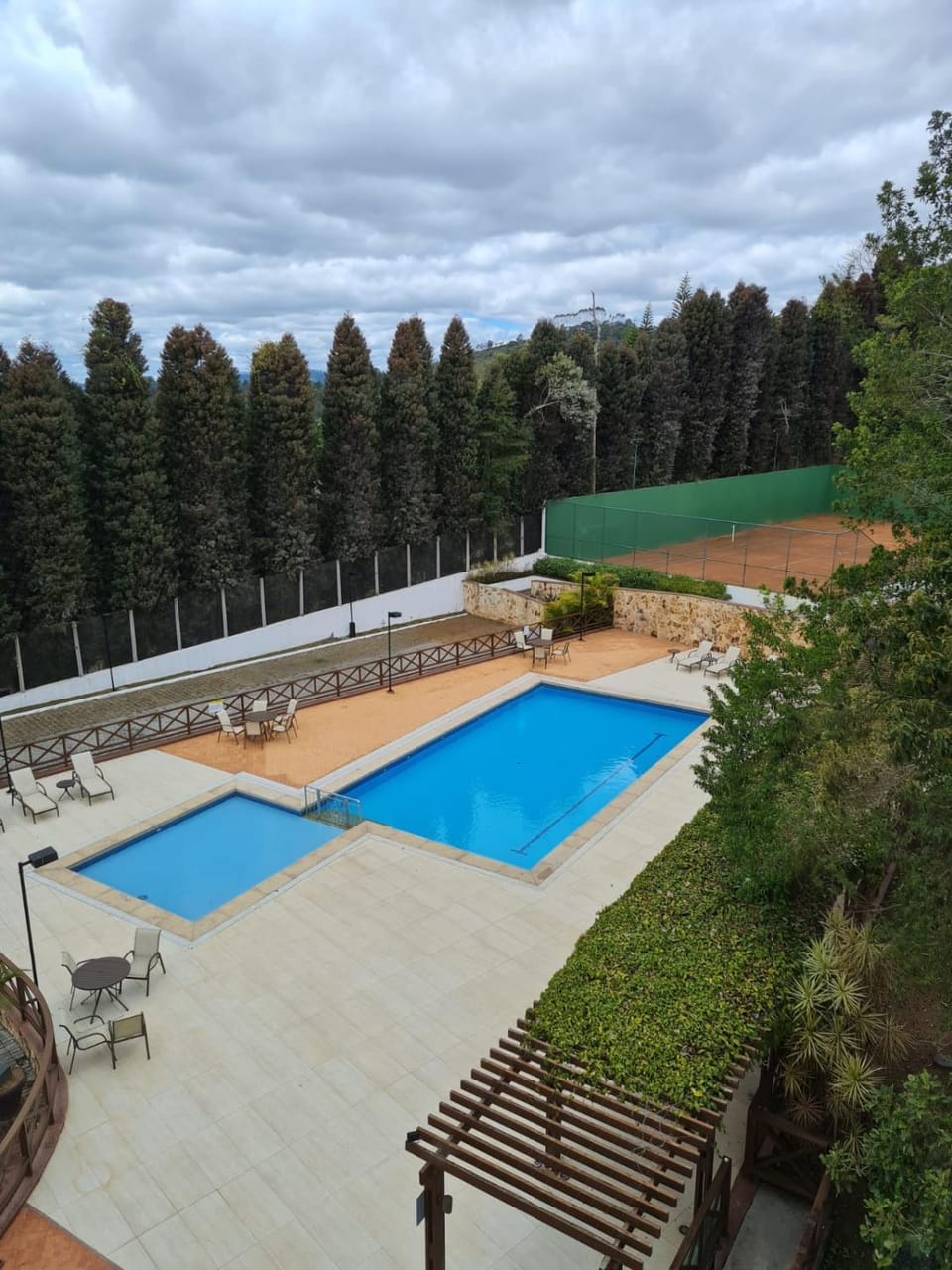 Swimming pool