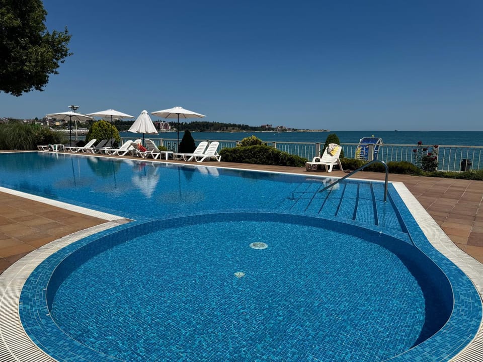 Sea view, Swimming pool