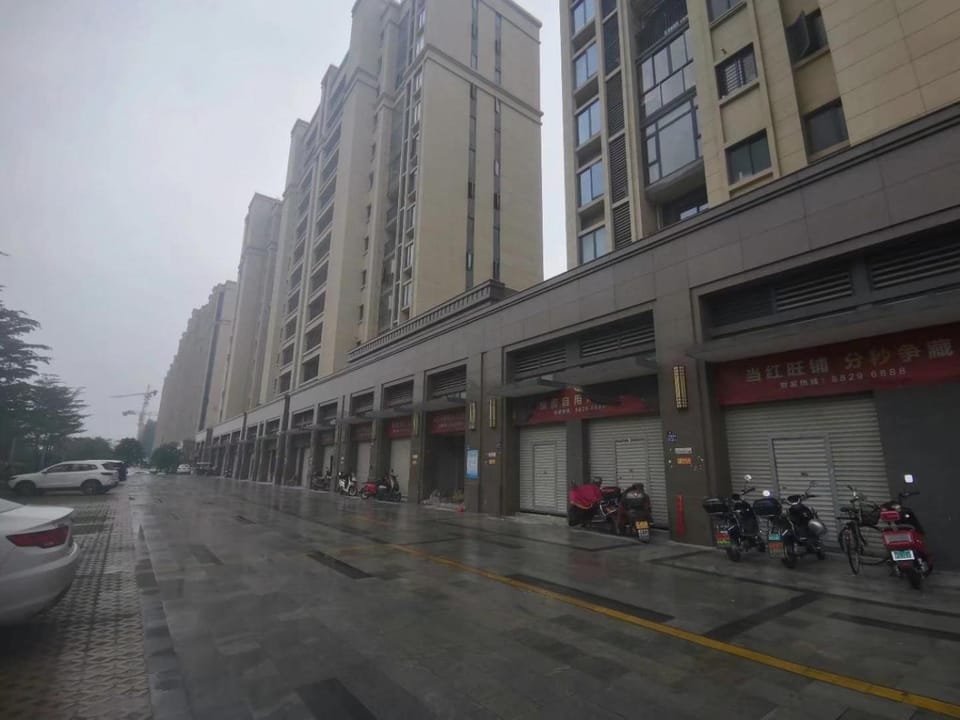 Property building, Street view, Parking