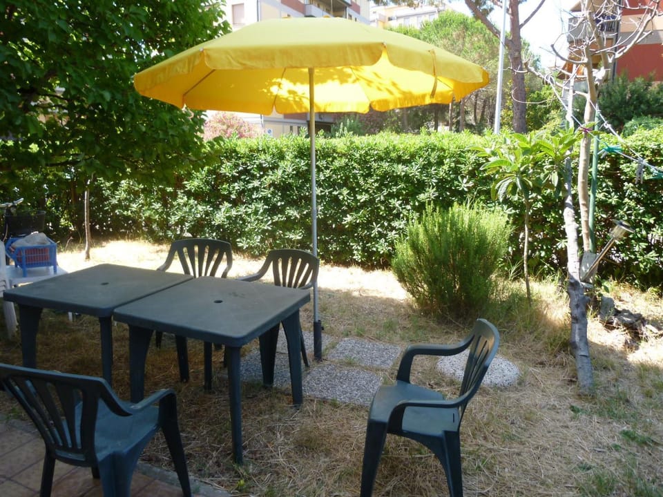 Property building, Garden