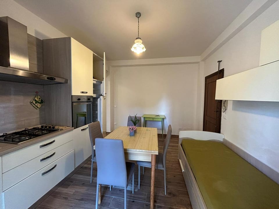 Living room, Seating area, kitchen