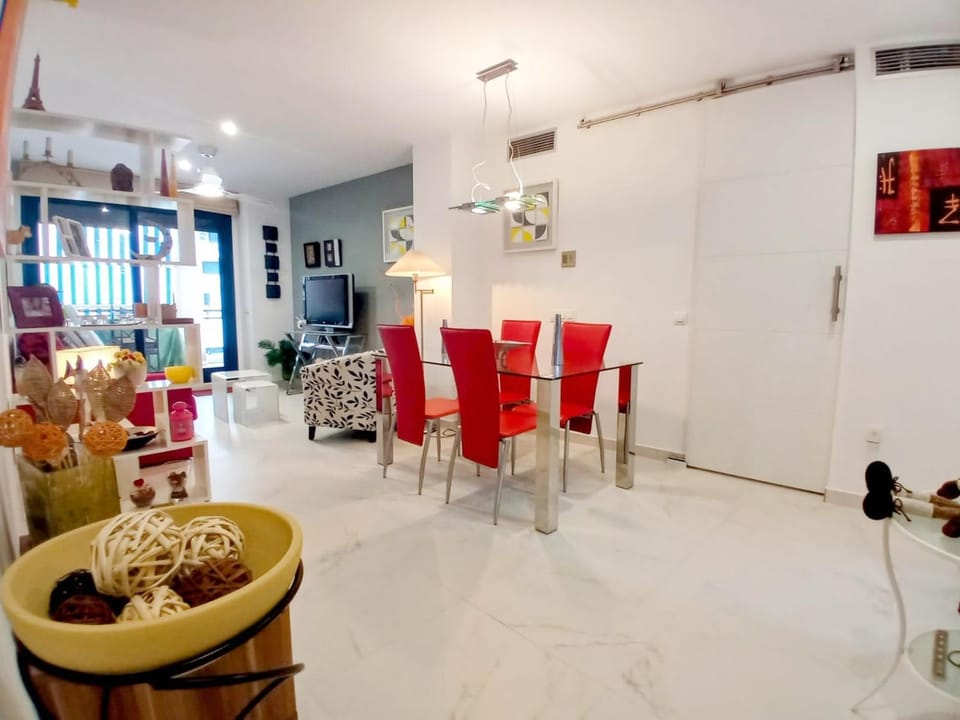 Living room, Dining area