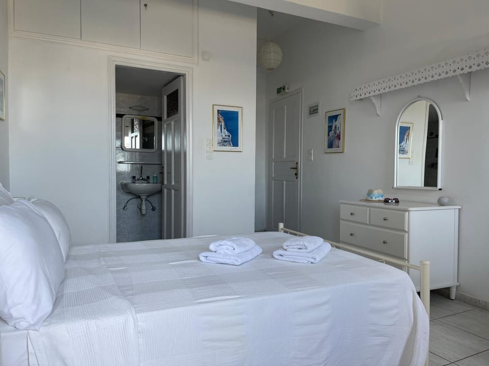Bathroom, Bedroom