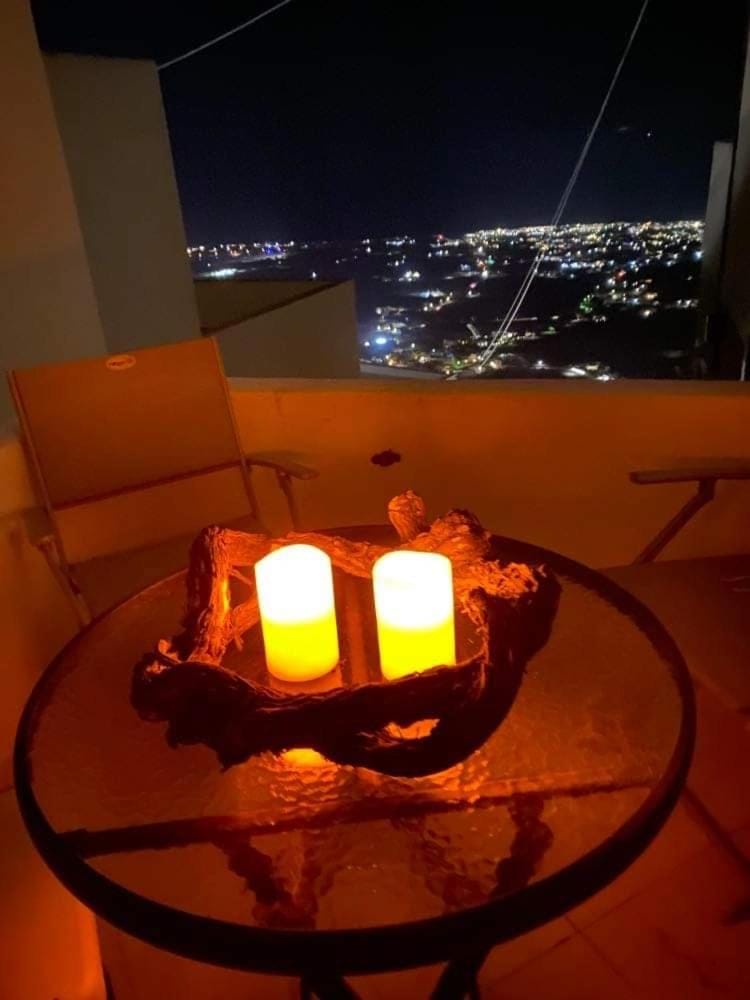 City view, Sea view