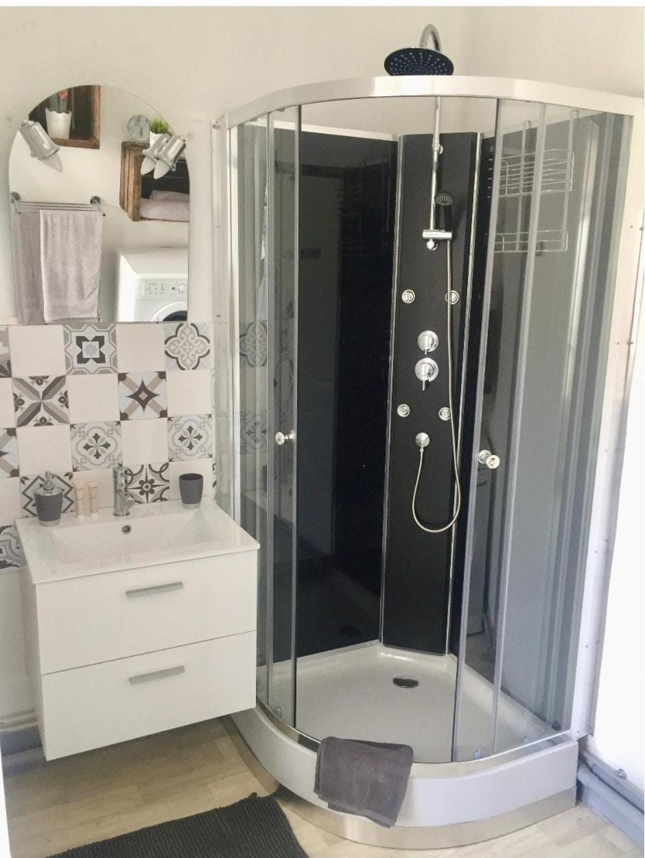 Charmant T2 proche vieille ville Apartment in Montluçon