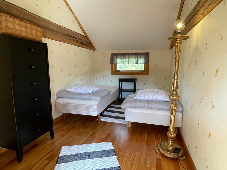 Dalastuga med tillgång till badplats House in Sweden
