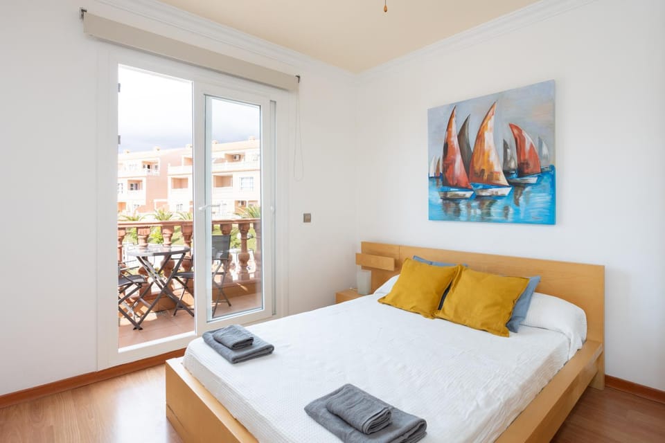 LUXURY VILLA PLAYA DUQUE, PRIVATE POOL & AIRCON, Costa Adeje, Tenerife Villa in Costa Adeje