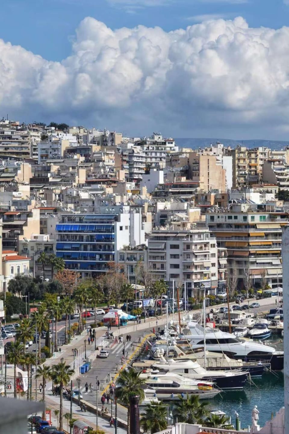 Natural landscape, View (from property/room), City view, Sea view, Street view