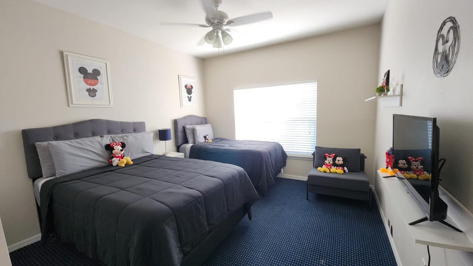 Bed, Photo of the whole room, Bedroom