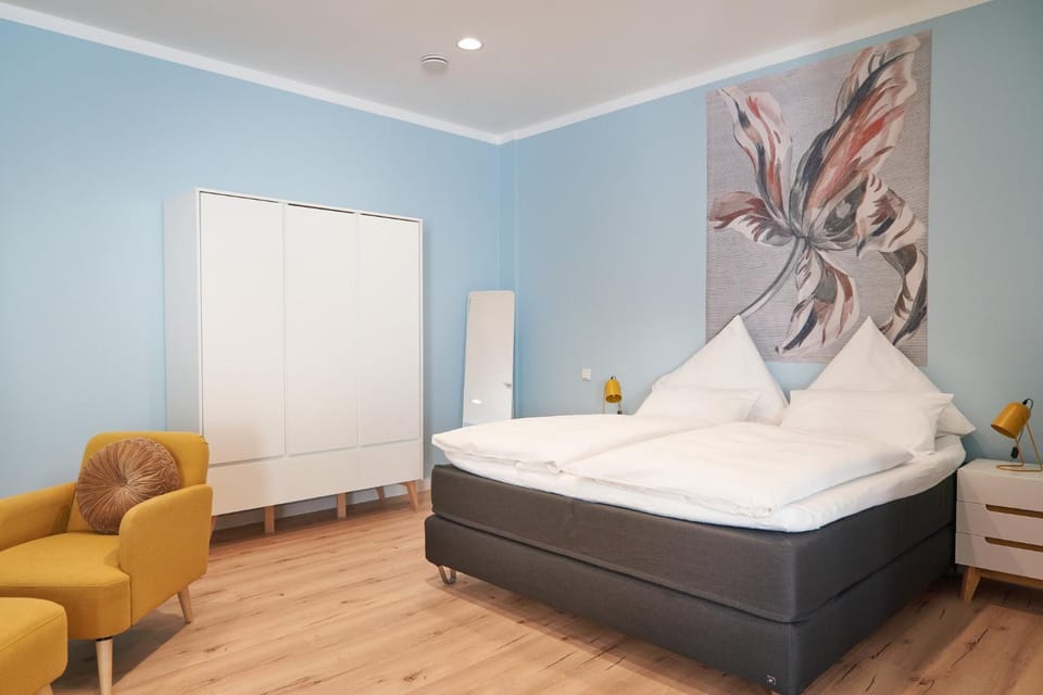 Seating area, Bedroom