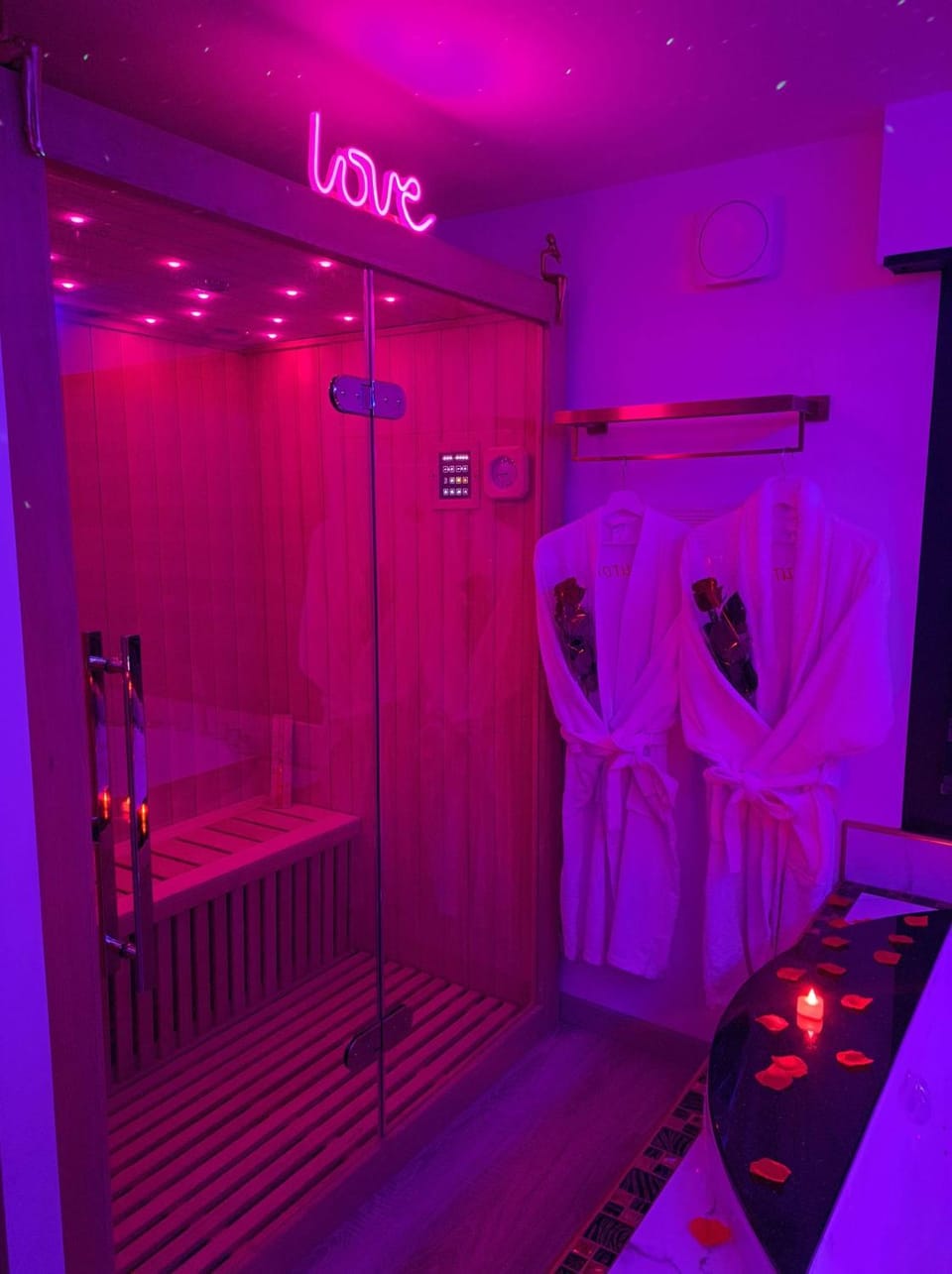 Sauna, Bathroom