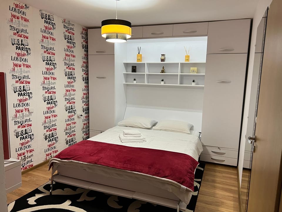 Bed, Photo of the whole room, Bedroom, wardrobe