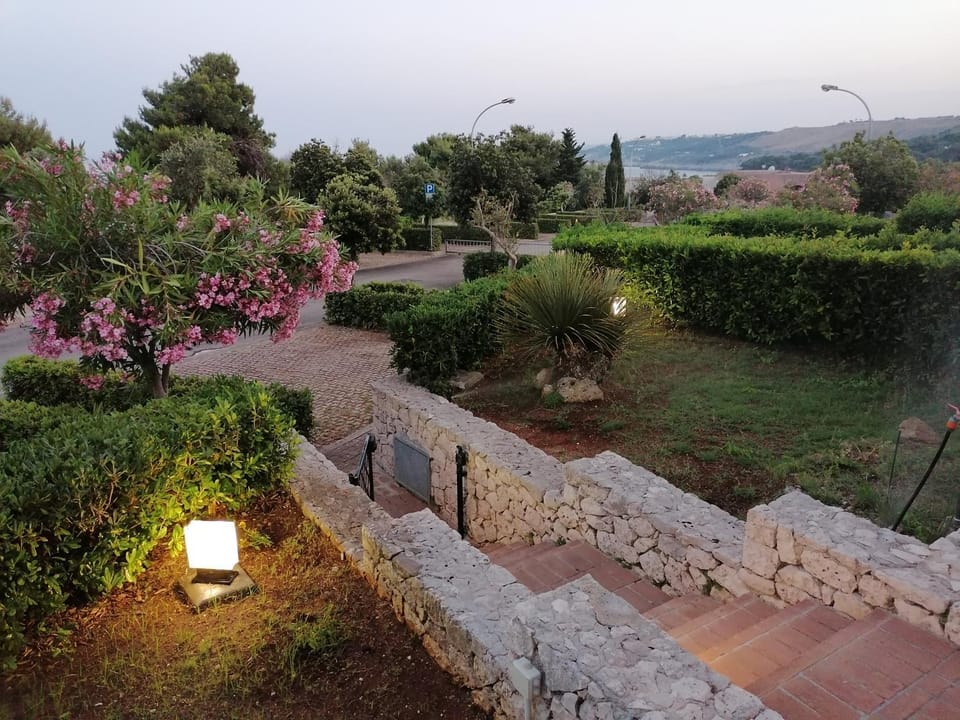 Facade/entrance, Garden