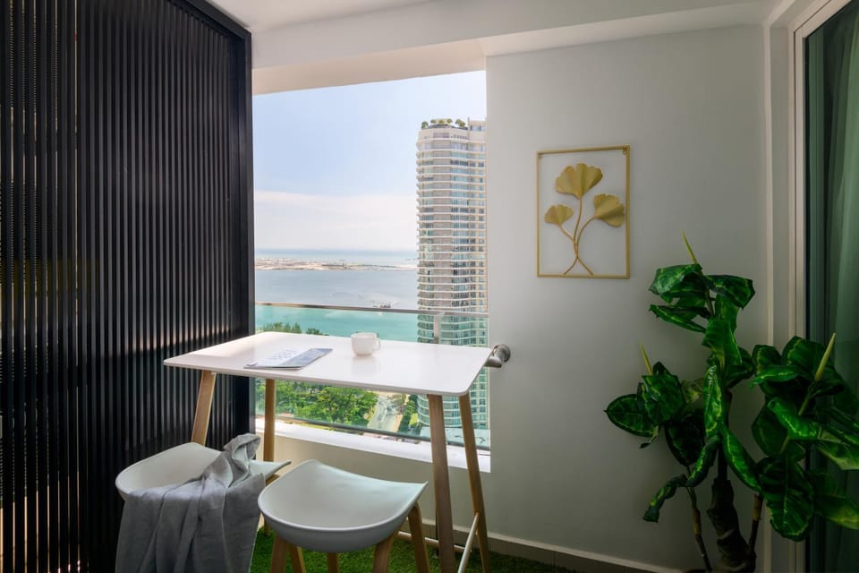 2R1B/Seaview Garden/1~8pax/Gurney/Mansion One Apartment in George Town