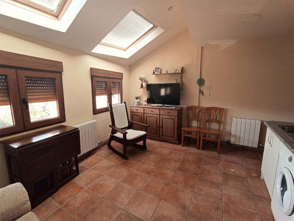 TV and multimedia, Living room, Seating area, Dining area, washing machine