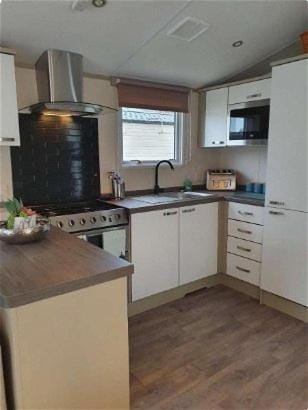 K17 Lake View Campground/ 
RV Resort in Paignton
